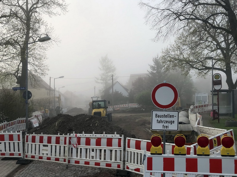 Baustelle liegt im Nebel, leider auch die Termine.